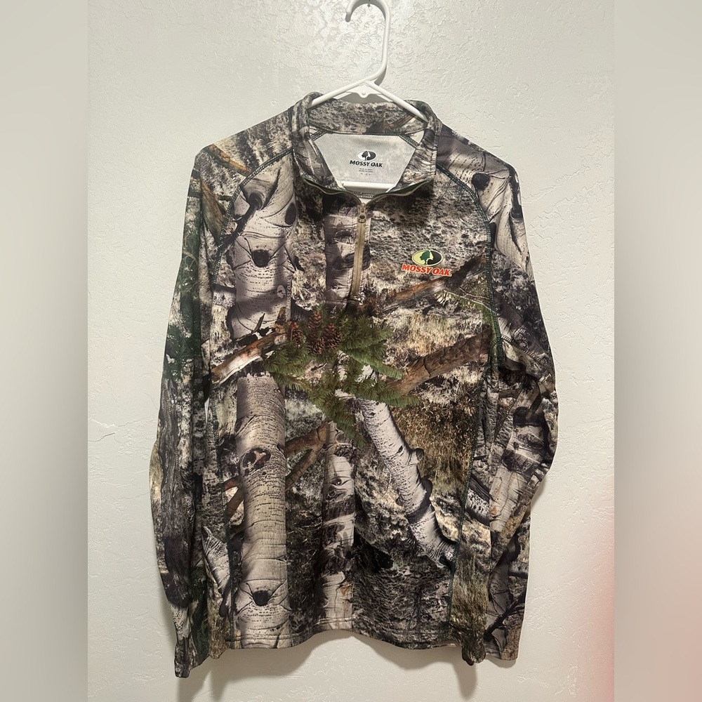 Mossy Oak Camo Jacket with Earthy Tones